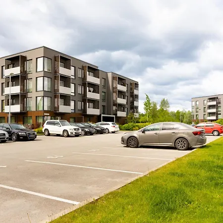 Апартаменты Spacious Next To National Museum Тарту
