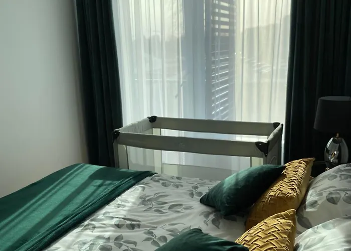 Spacious Next To National Museum *