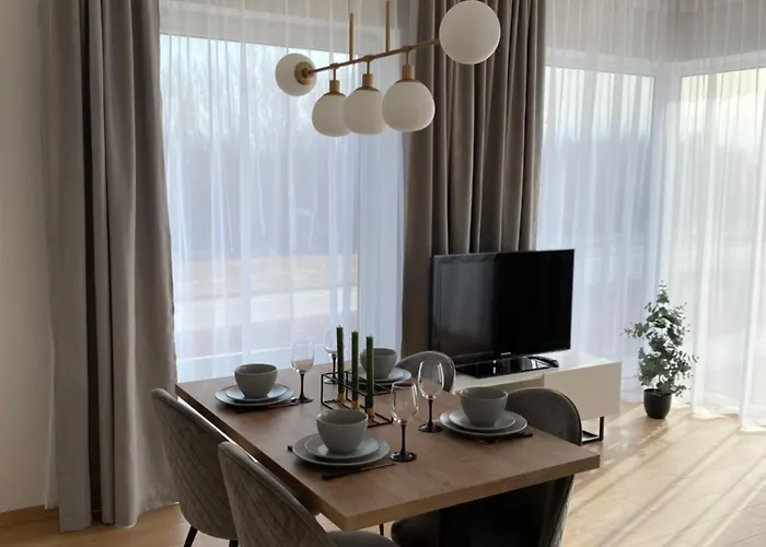 Spacious Next To National Museum *