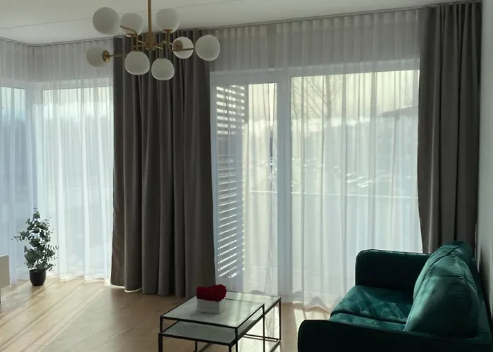 Spacious Next To National Museum *