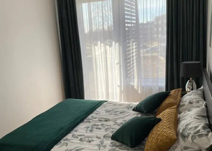 Spacious Next To National Museum Apartment *